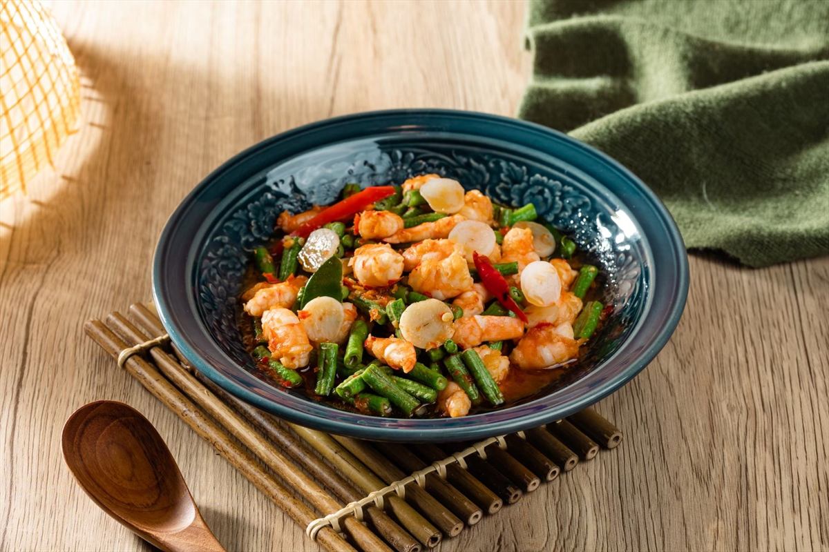 Stir-fried Shrimps with Chili & Pickled Garlic at UPPER·T