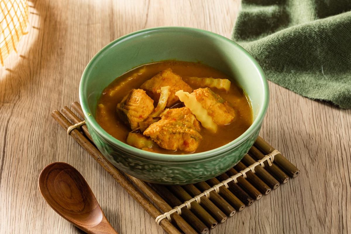 Salmon Spicy & Sour Soup at UPPER·T